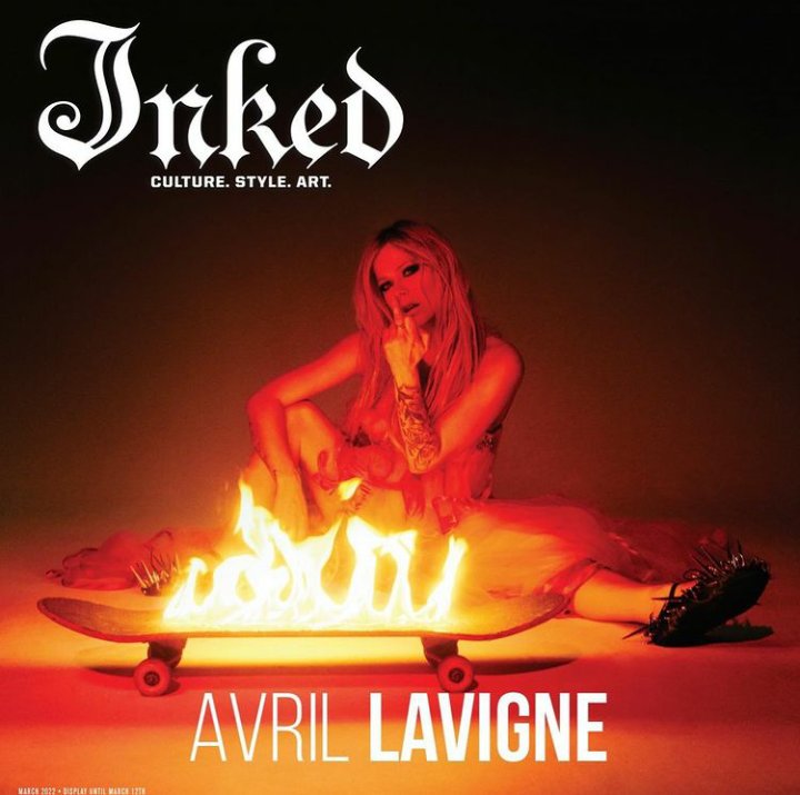 AvriLavigneTUR's tweet photo. Avril Lavigne via Instagram: "Running out of fucks that I could give to you…but you could still be pretty on the inside too… @/bear
🧡🖕🏻 I Love It When You Hate Me💀
#Inked #InkedMag #InkedCover" https://t.co/E0lg3ZYqly