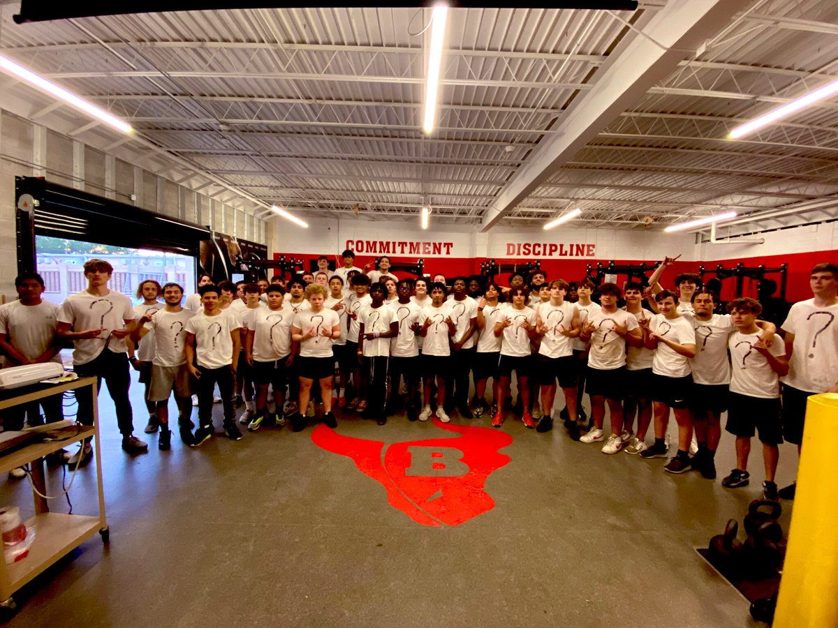 This group got after it today!! #TPW <a href="/coachwyatt62/">Wesley Wyatt</a> <a href="/Coach_JayFoster/">Jay Foster</a> <a href="/coachnfabrizio/">Nick Fabrizio</a> <a href="/CoachSCouncil92/">Shawn Council</a> @MatthewHike <a href="/coachhutch813/">david hutcherson</a> <a href="/DuaneyGriffin/">Duaney Griffin</a>