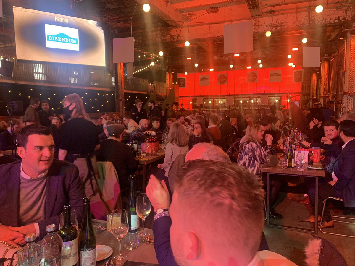 Horse and Groom tweet media