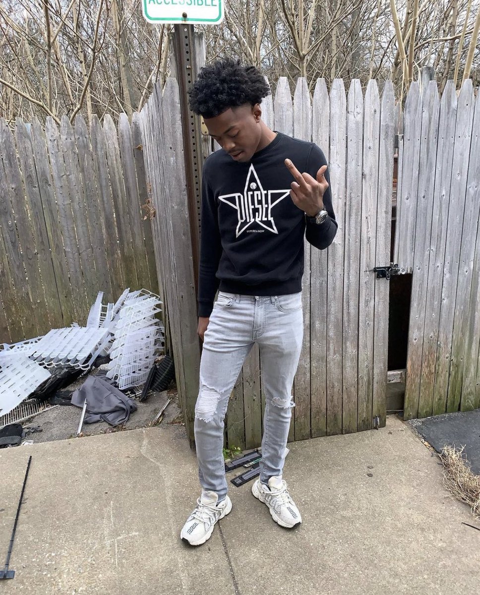 1shakebackk's tweet photo. Look At My Status💯📶 , NO I’m Not Braggin🗣.. IM NOT AVERAGE✨🔊 #Rodupnext🌟 https://t.co/1Vkrp2USEr