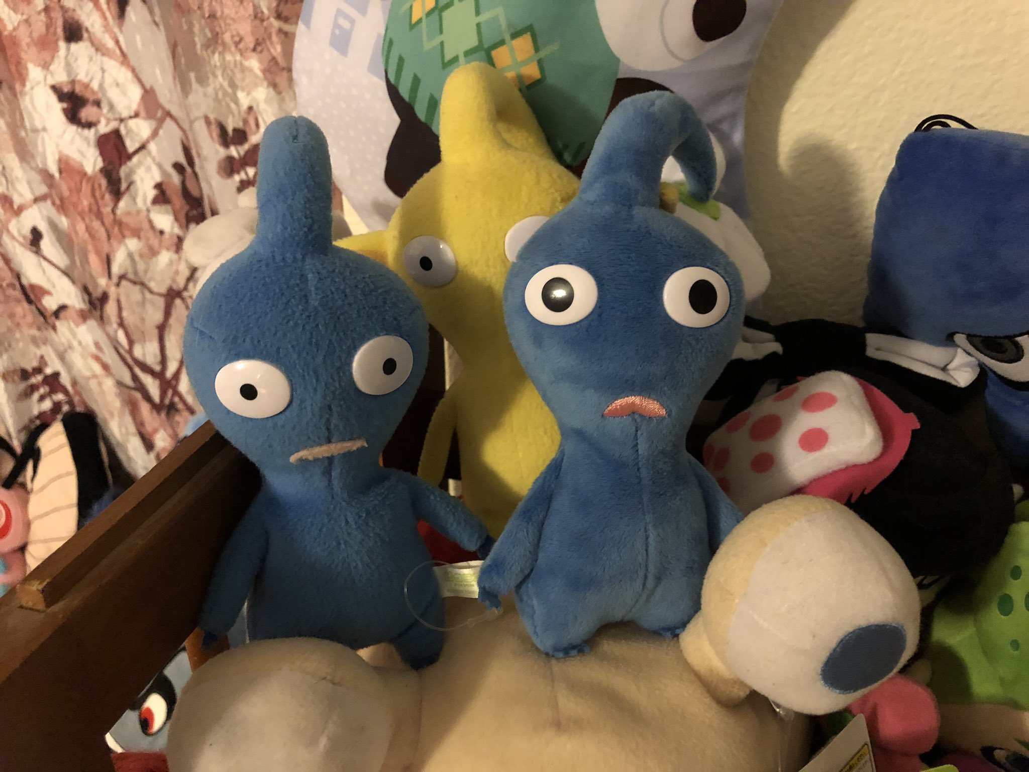 Blue pikmin sales plush