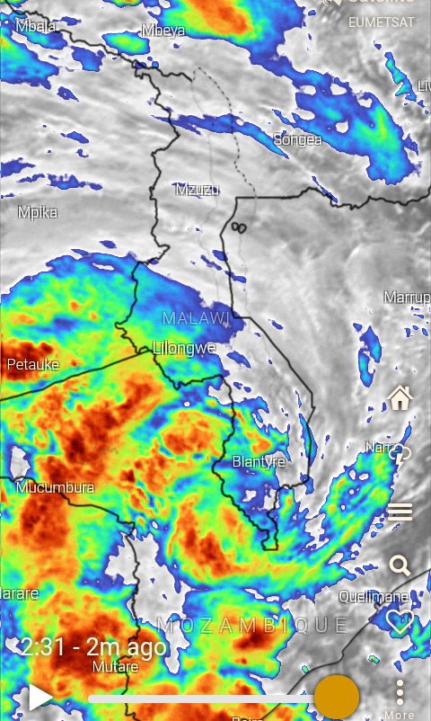 Meteo_NoelBanda's tweet photo. Satellite images: at 5:57am, 2:31 and 12:31am. Improvements weather over #Malawi so far after overnight torrential rains and very strong winds as moderate tropical storm ANA swept over the country. @Windycom https://t.co/rHOnIB47GQ
