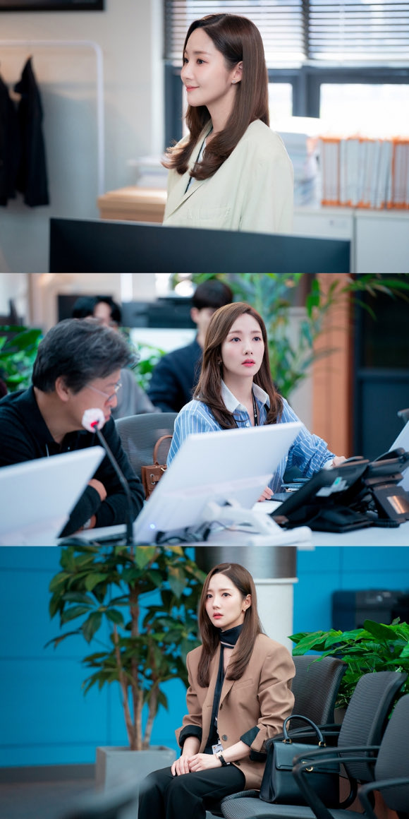 KSeriesAD's tweet photo. พัคมินยอง ระหว่างถ่ายทำ Forecasting Love and Weather(기상청 사람들) ช่อง JTBC ออนแอร์ 12 ก.พ.นี้ 

ชีวิตการทำงานและความรักในออฟฟิศของผู้คนในกรมอุตุนิยมวิทยา​ที่ร้อนแรงยิ่งกว่าค่ำคืนในเขตร้อนและพยากรณ์ได้ยากยิ่งกว่าฝนตกหนักในพื้นที่ https://t.co/vBgBoBwIYt https://t.co/JPfaF1a1Cb