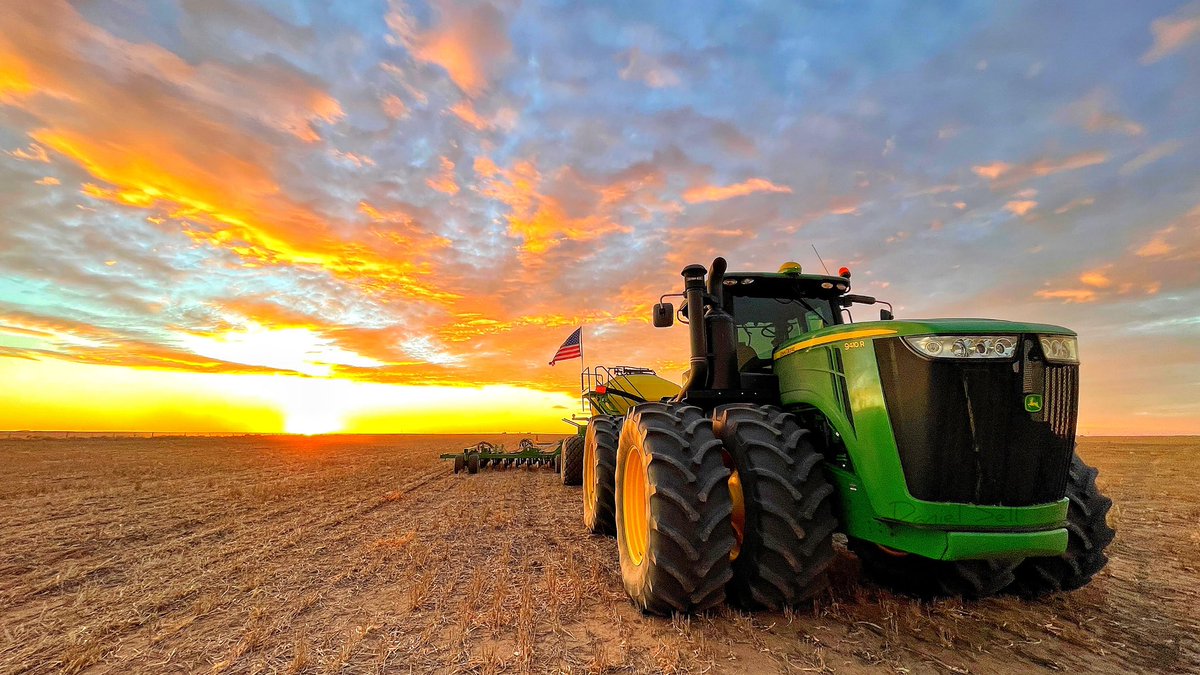 God, family, farmin’. What else does a man need? #Godscountry