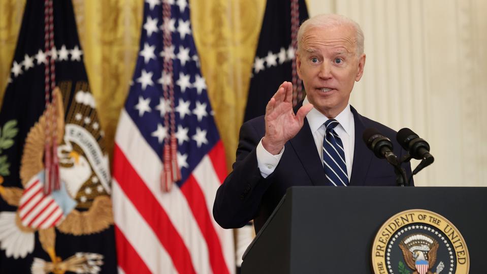 Forbes's tweet photo. Biden Calls Fox News Reporter ‘Stupid’ SOB On Live TV https://t.co/VfAndNxRBZ https://t.co/hX4DJlGShA