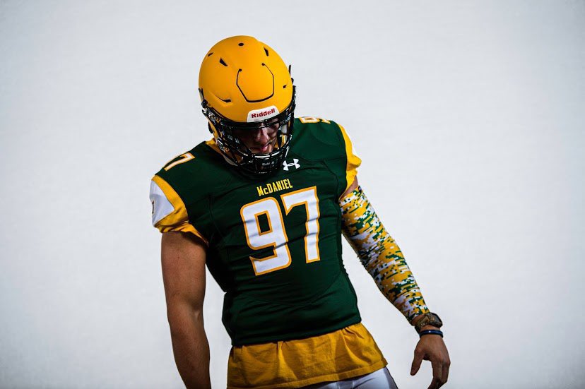 Clint_Stewart14's tweet photo. After a great conversation with @CoachWhiteMcD I’m very excited and blessed to say I have an official roster spot offer from McDaniel College 🟢🟡. Big thanks to coach @CoachWhiteMcD and @McDanielFBall for this opportunity!! @FHS_Football1 @SportsMajors https://t.co/u8HP7Gntjq