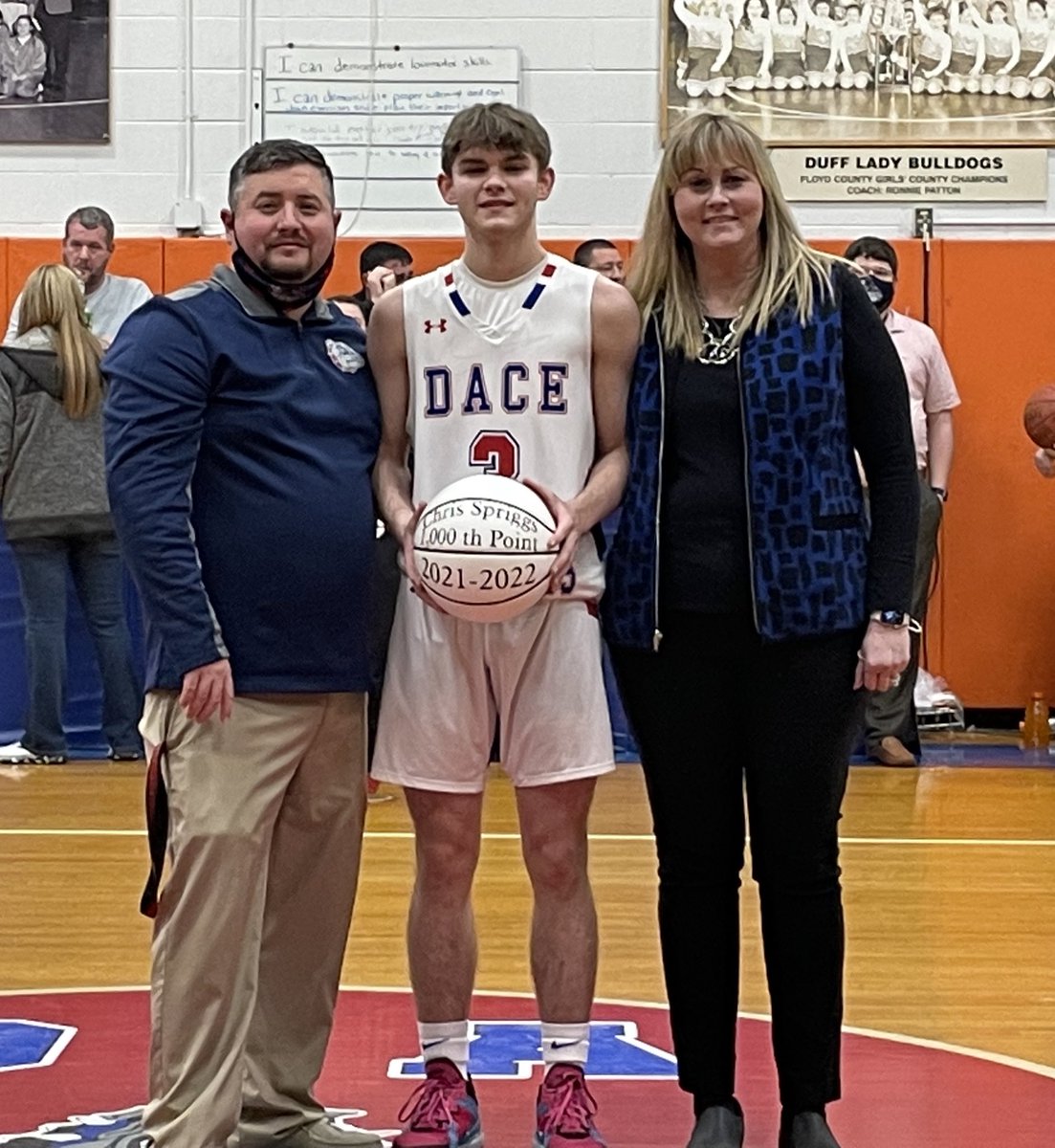 DACE_est2017's tweet photo. Congratulations to Chris Spriggs on joining the 1,000 point club! #BulldogPride #thousandpointclub https://t.co/mG60JH5PPO