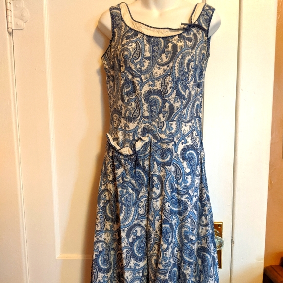 Millyrus's tweet photo. So good I had to share! Check out all the items I'm loving on @Poshmarkapp #poshmark #fashion #style #shopmycloset #eir #custommade #vintage: https://t.co/e3medrreR8 https://t.co/TmzwHQFDYU