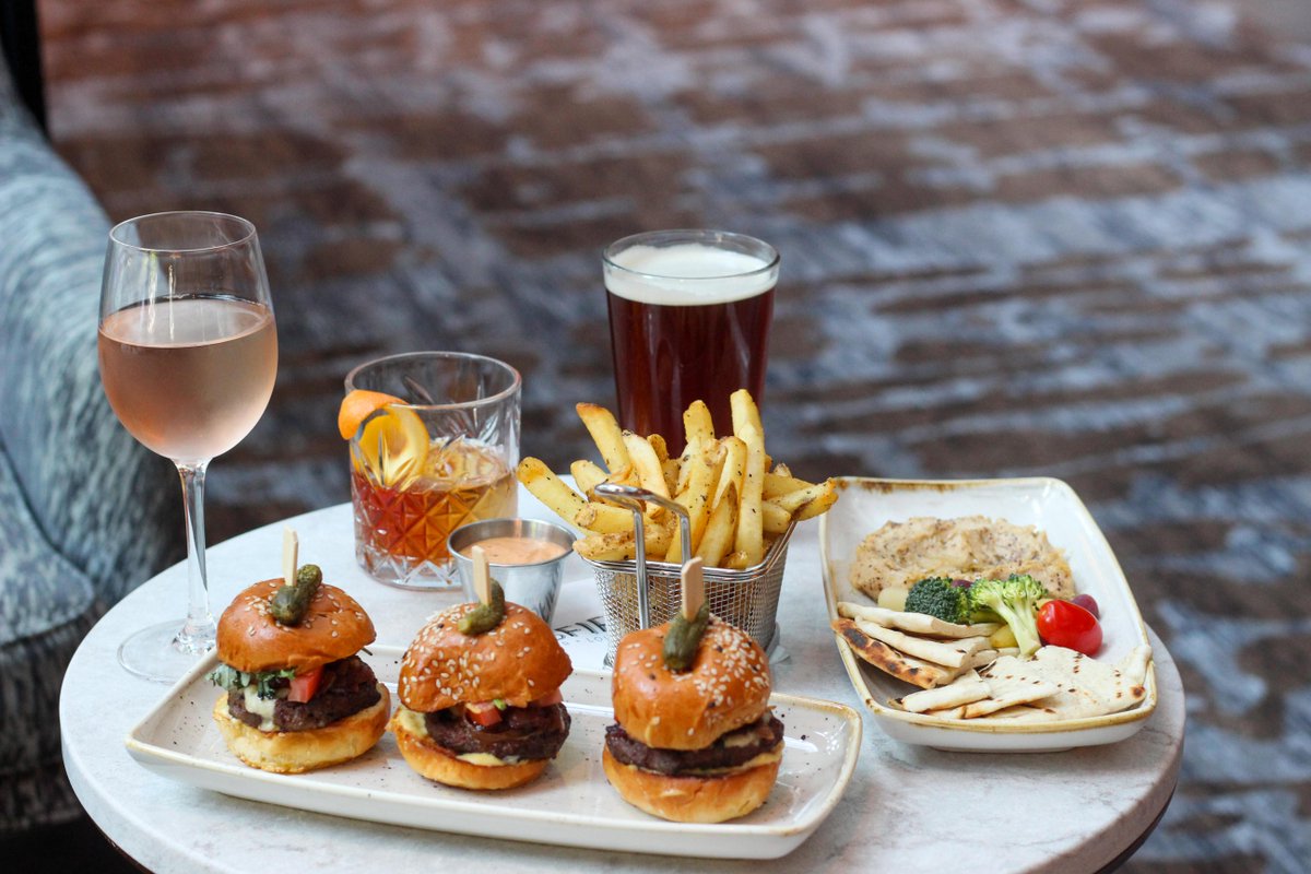 1900 FIFTH Bar + Lounge tweet media