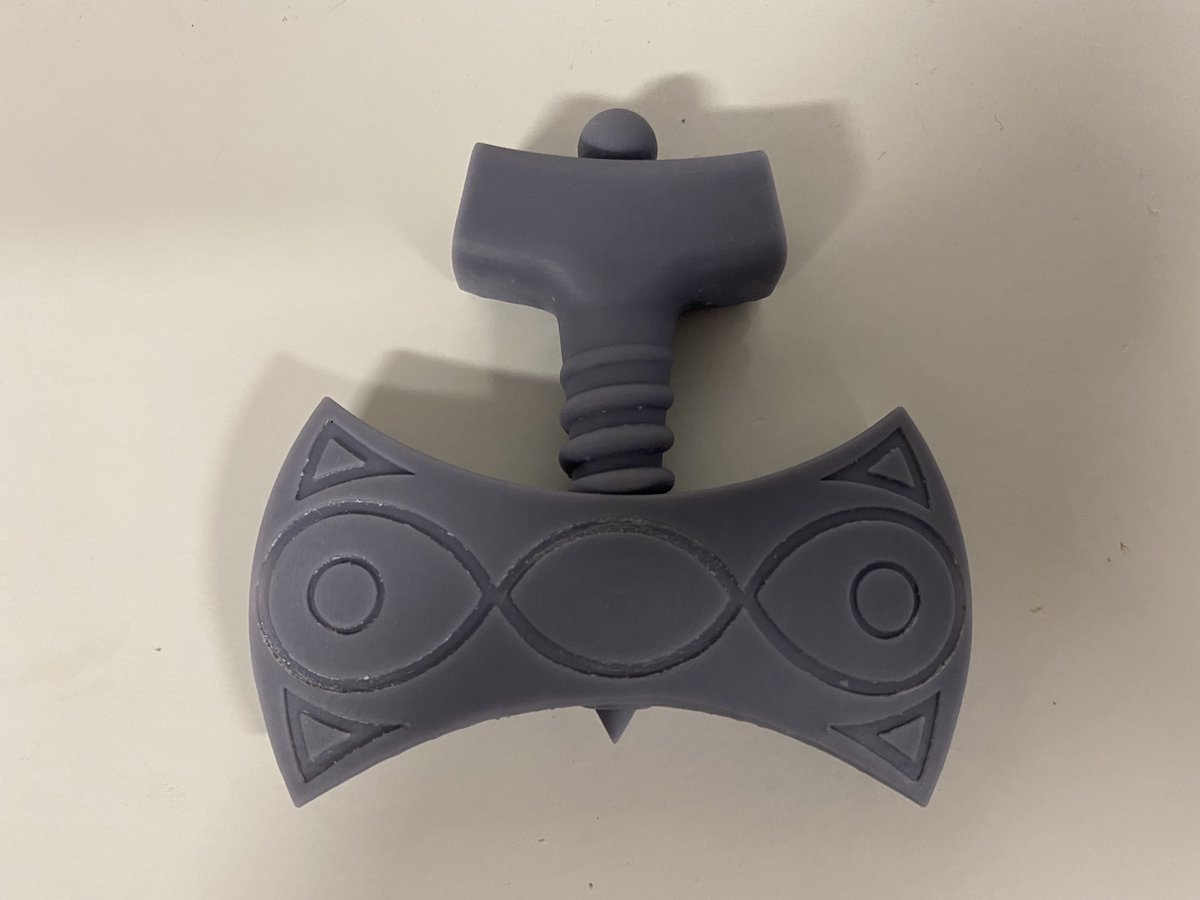 SirTanninator's tweet photo. Another day, another #3dprint. Last night I printed this amulet called The Amulet of Talos from #Skyrim. A friend of mine asked if I could print him one and I thought it would be a fun project. If you have a suggestion for another #videogame replica leave a comment below! https://t.co/IPvBvaEkqR