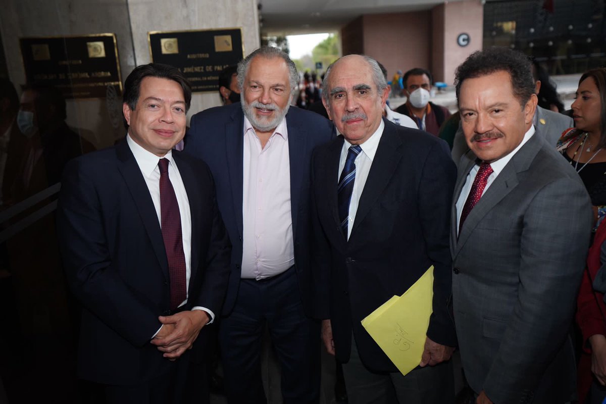 Ricardo_Exsome's tweet photo. Fue un placer participar en la plenaria del Grupo Parlamentario de MORENA. Gracias por la invitación al diputado coordinador,  Ignacio Mier y por permitirme expresar mis puntos de vista sobre el desarrollo de México. https://t.co/0jrVbIZgXn