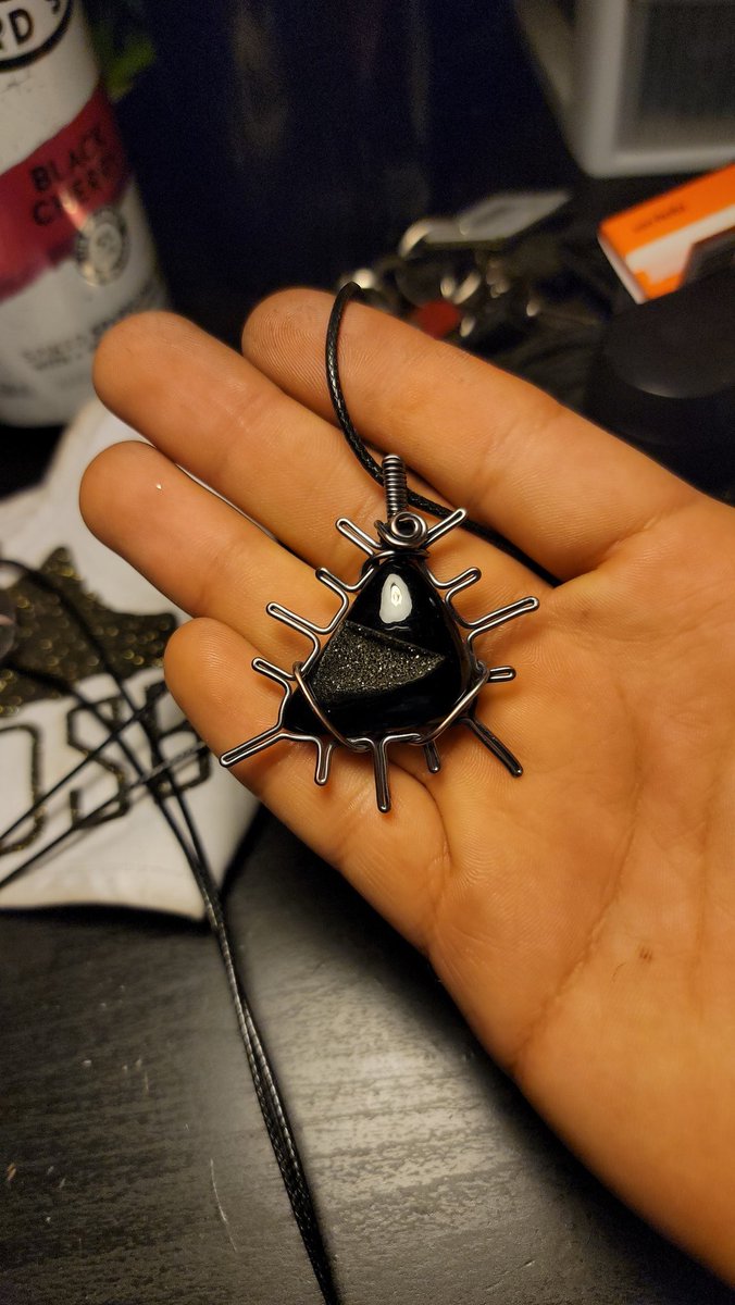 bryan_tumble's tweet photo. Pendants available!! All of these cuties are ready and waiting for a new home!! 

Dm to claim any one of these beauties :) https://t.co/ggT2hYpoKP
