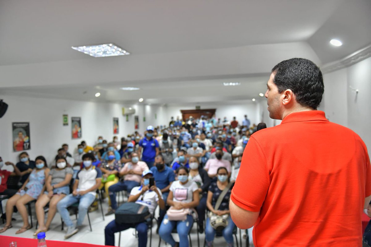 JoseAlfreGnecco's tweet photo. Seguimos recibiendo importantes apoyos en Aguachica: Carlos y Fernando De La Peña, la diputada, Nuris Obregón, Libardo Cruz Romero, el concejal Manuel Rangel, Israel Obregón, ediles, presidentes de juntas de acción comunal y líderes de corregimientos y barrios de este municipio. https://t.co/4bXflifR89