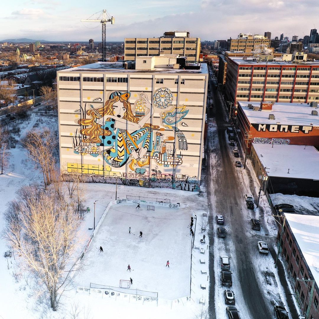 Two Montréal passions: hockey and street art! 

🎨: Ola Volo 
📷: IG burnettwork #Montréal #MTLmoments #traveltuesday #travelphotography