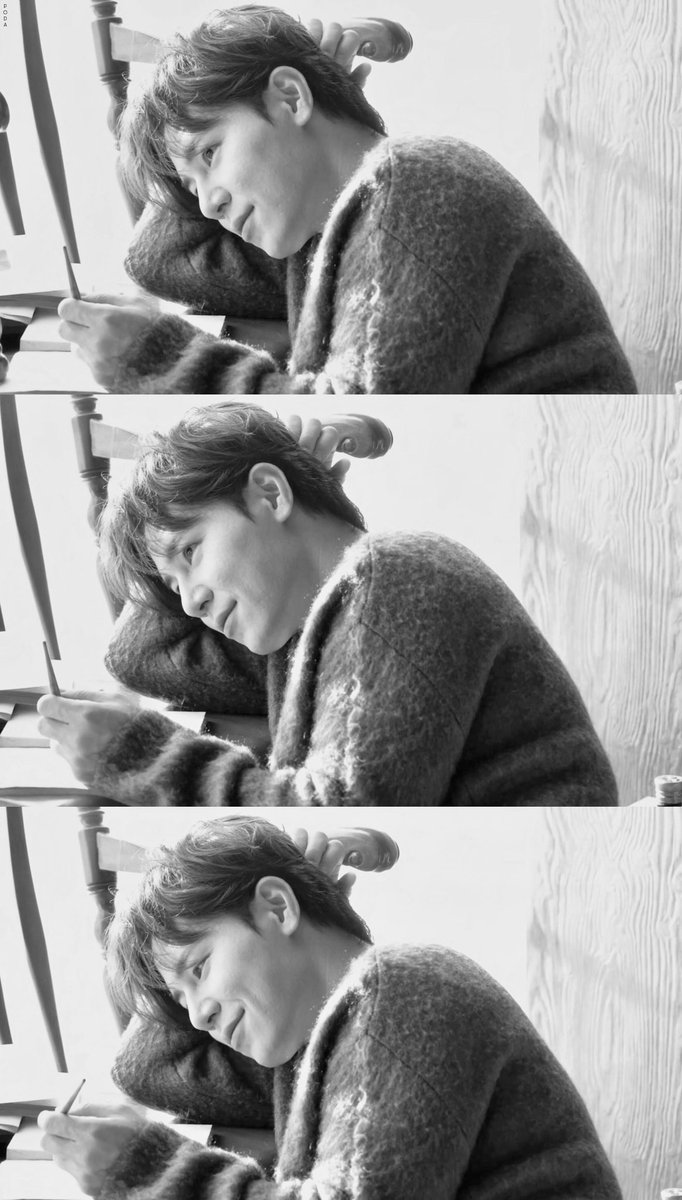 #이규형

유죄22

영상 원출처: 더뮤지컬 youtu.be/uGNhxjtWyoY