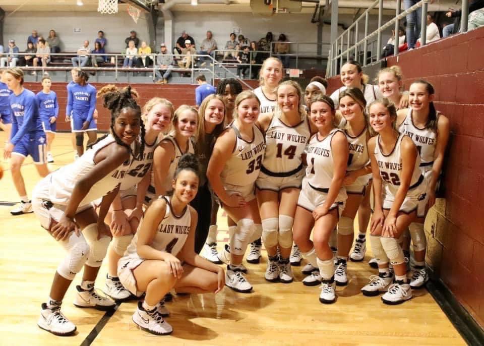 iCoachMoncrief's tweet photo. The Puckett Lady Wolves are back in action tomorrow night at Pelahatchie at 6:00!! It is a BLACKOUT!! Come on and travel with us and support your Lady Wolves!! You don’t want to miss it!! #CompleteTheAssignment #prideinourteam #212degrees #focus32 https://t.co/KnPu4n9eYf