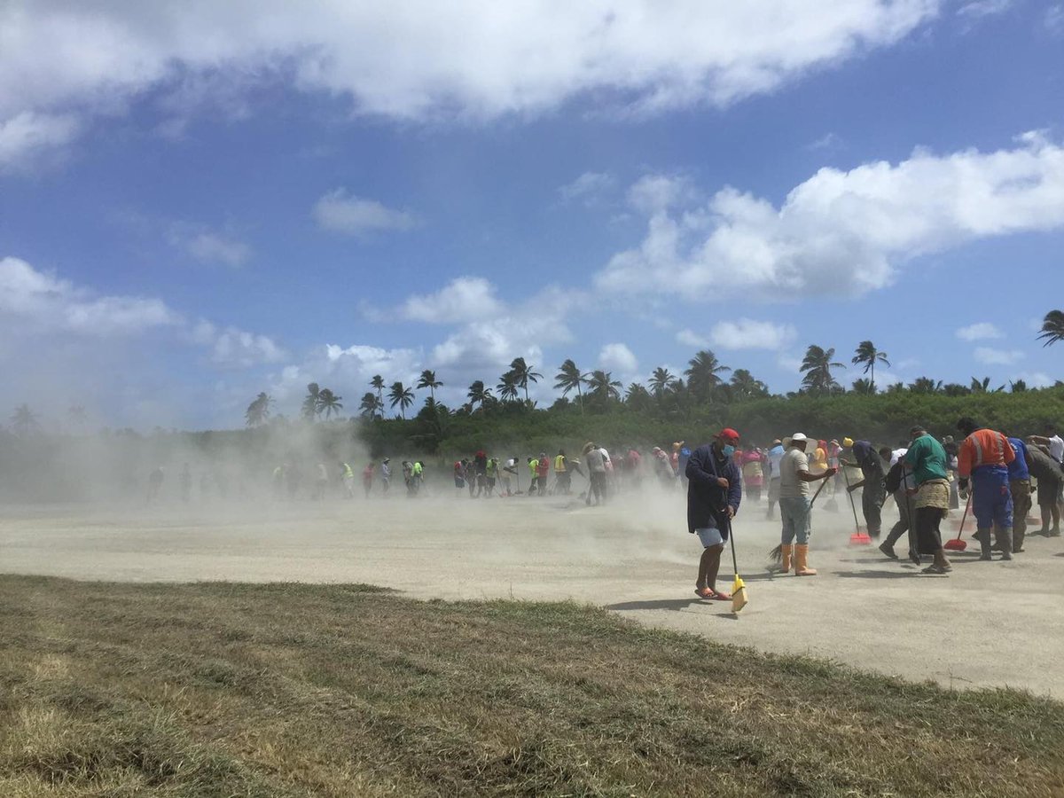 JoLatuSanft's tweet photo. Elderly, youth, men, women, even people with disabilities turned up in scorching heat after #TongaVolcanoEruption to help clean ash frm the airport runway in Ha'apai so planes could land with relief supplies. Give them a medal. Pics via TongaNow
#Tonga #TongaVolcano #tongatsunami https://t.co/wR4oveok7K