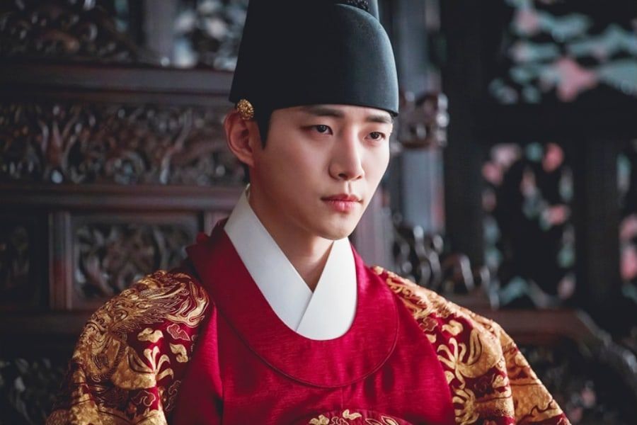 Happy Birthday to the gorgeous King Lee JunHo 