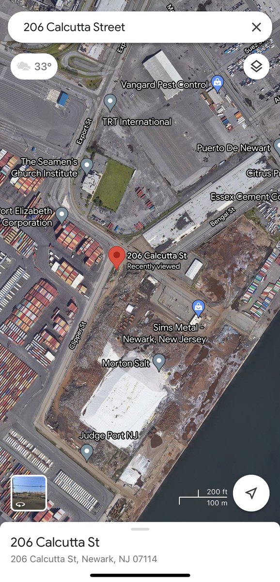 shlrzy09's tweet photo. Fire at 206 Calcutta St. Newark NJ tonight π£π£π£
Close windows and stay indoors. #Newark #NewarkFire
Eastern Metal Recycling Terminal in Newark is on fire!! https://t.co/4V1NQ9wAgL