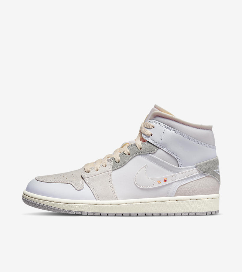 SOLELINKS's tweet photo. Air Jordan 1 Mid 'Inside Out' official images https://t.co/uhlPy3oP1m