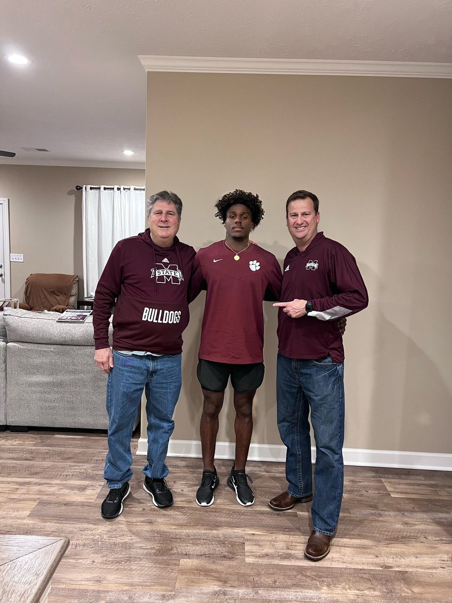 KaydinPope tweet picture