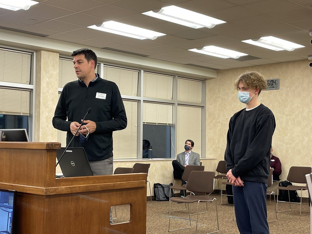 drdavewebb's tweet photo. Congrats to our SSP Career Pathway students in Healthcare, Transportation and Business Entrepreneurship featured at the board tonight! @SSPPS6 #SSPpride https://t.co/Pq5vu9ISze