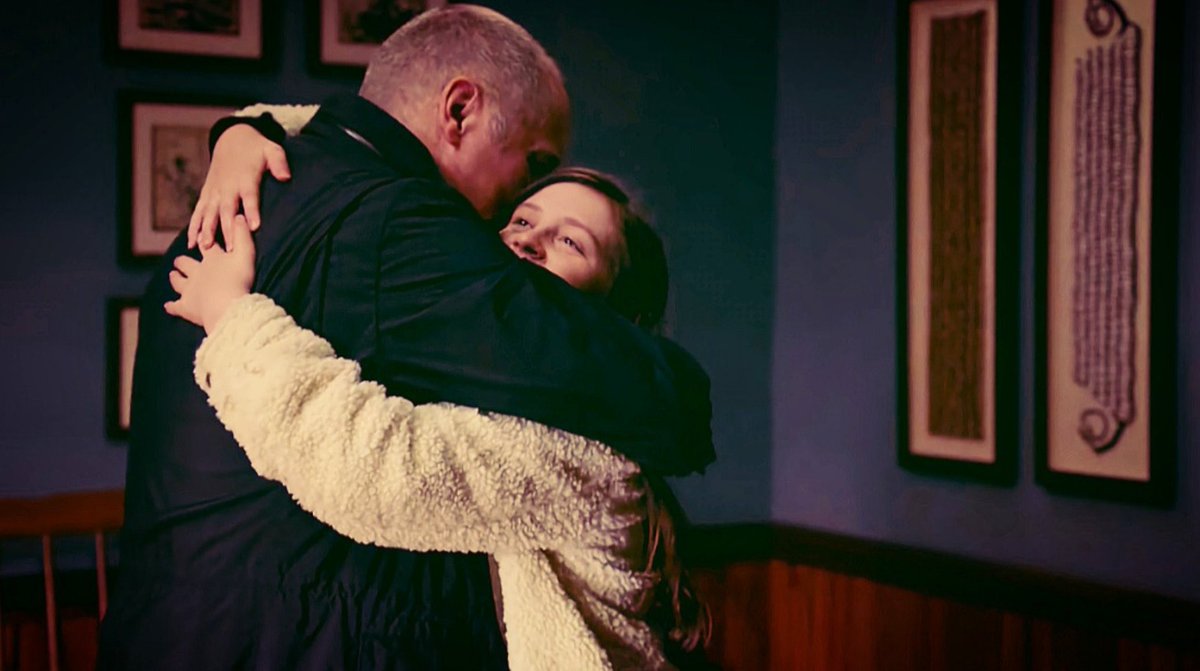 inmysoul_TLH's tweet photo. the father/daughter story we have been waiting for 🤫💞 #lizzington #agnesgate https://t.co/DvGXt3LUQt