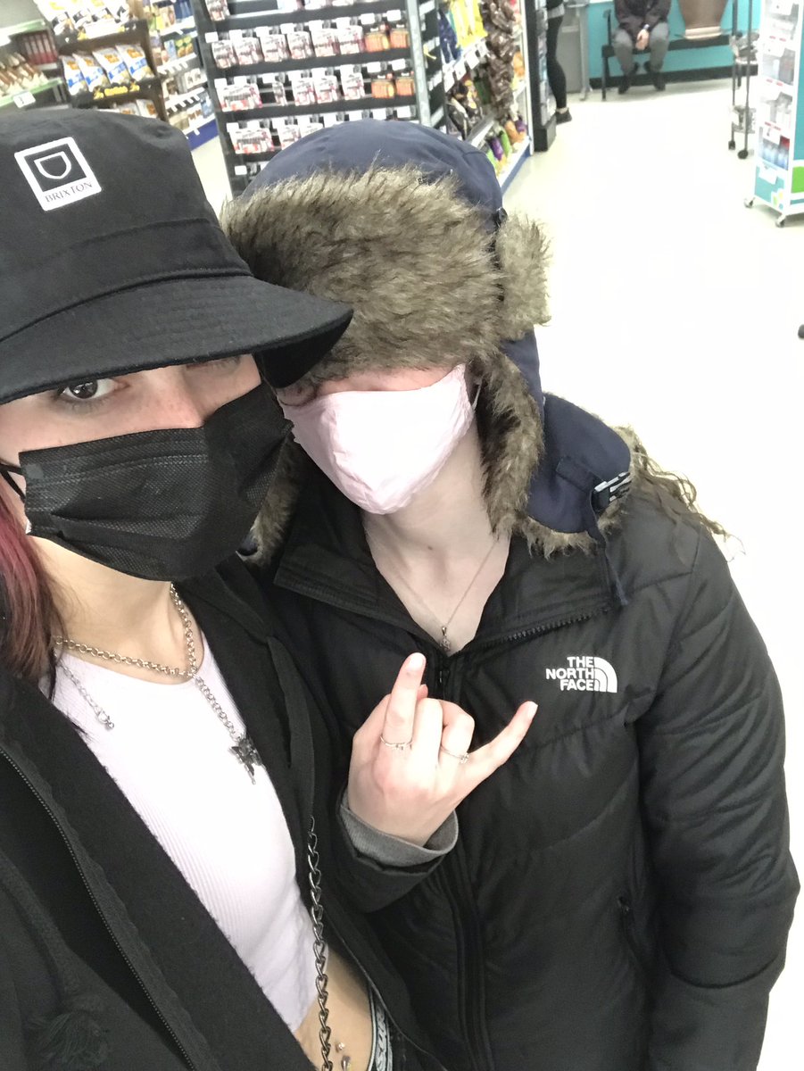 kidsofdeath's tweet image. Treat my baby right