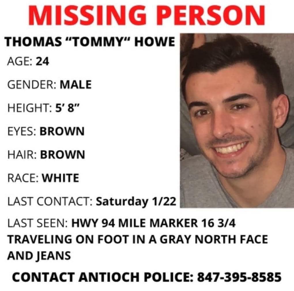debrabacon's tweet photo. Please share #MissingPerson #Illinois #Chicago https://t.co/9EakD1t5q1