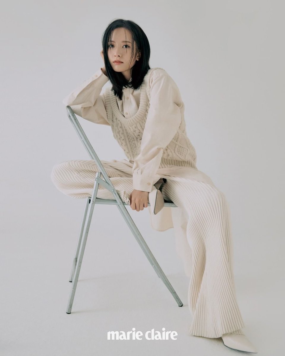 timetobona819's tweet photo. 210125 marieclairekorea 인스타그램 #보나 https://t.co/9x8cLazVot