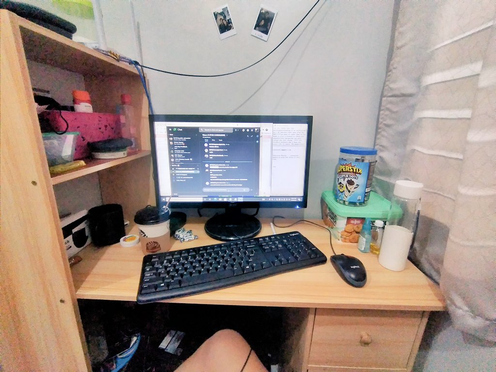 meryeeel06's tweet photo. Kanang sige uwan tas mag maoy kag kadali🤣 nya maka realize nalang ka nga ayahay kaayu kas tanan nga naa kay work.. naa ra pajud kas imong room. Thank you, 24-7 Cebu! Thank you, Netflix. https://t.co/mXftngjG8V