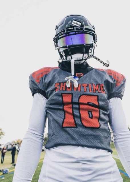 SirmarcusB's tweet photo. Blessed to receive a offer from showtime prep🙏🏾 https://t.co/yGvHdQdFBr