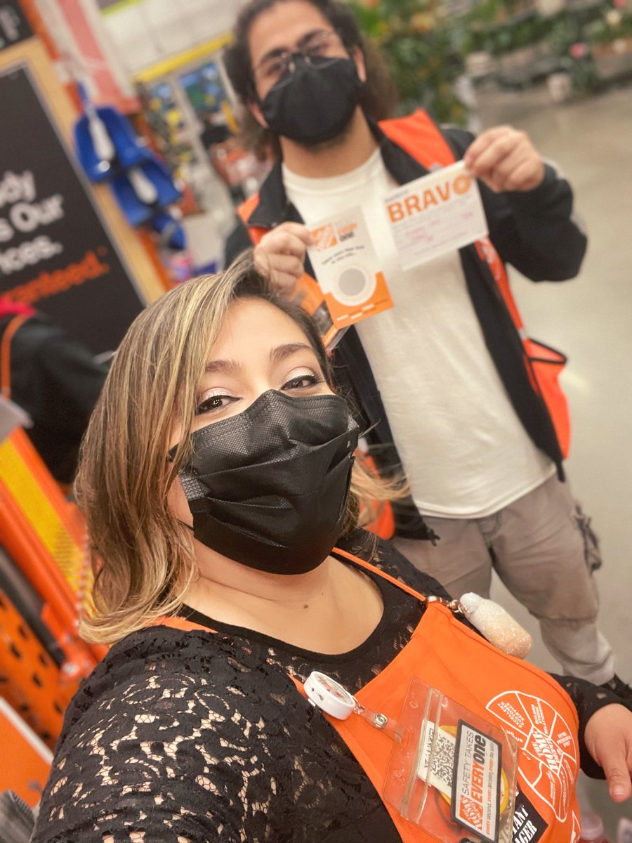 SaltoHD's tweet photo. Starting Safety Recognition week @ 6️⃣6️⃣0️⃣3️⃣!! Associates are loving the scratch offs 😁 https://t.co/65OVJw2amt