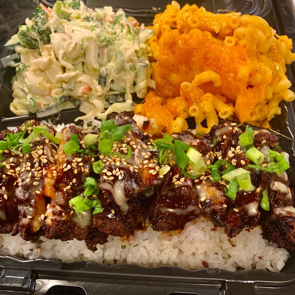 kiso_kitchen's tweet photo. ARIZONA! 
Hope everyone had a great weekend! This Sunday we’re bringing back our Kiso’s Katsu plate which features Kiso Style Katsu Chicken, 5 cheese mac, Krab salad and Nori- rice! This is probably my favorite plate and I hope you enjoy it! DM us to place an order for Sunday https://t.co/ZbAqaejije