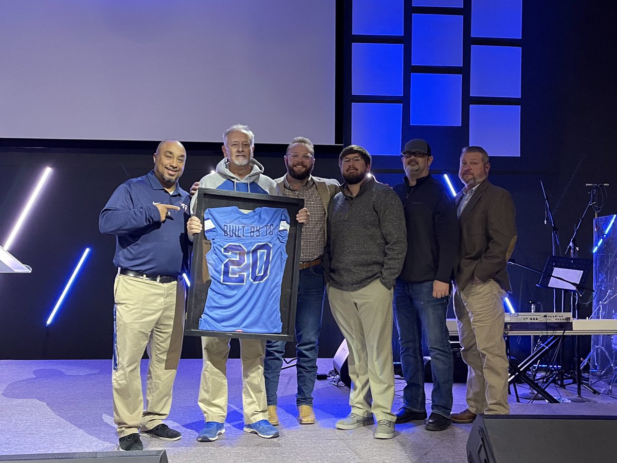 CoachRusso2001's tweet photo. The man. The myth. The Legend, Coach Jerry Long! There will never be another one like #20 #tr1be https://t.co/FSWRdvSwjx