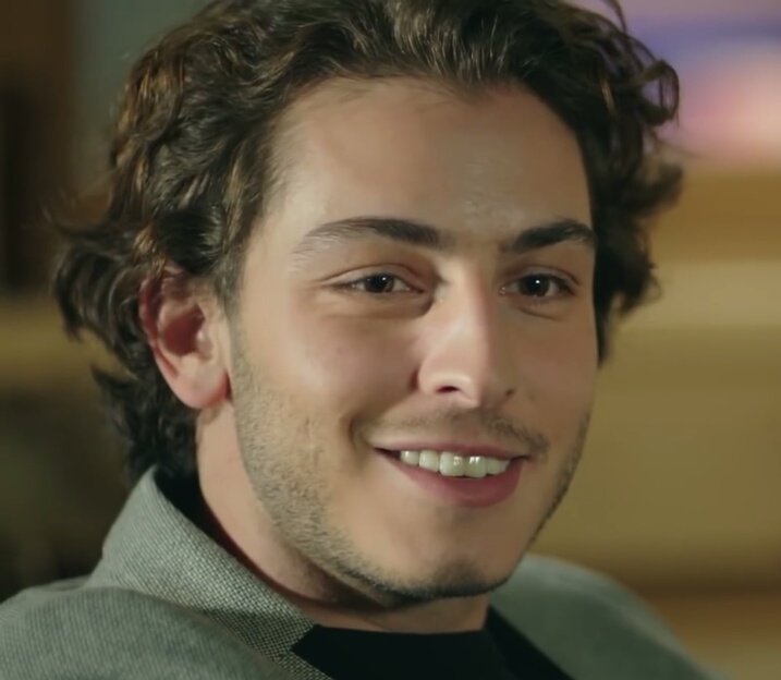 glintmoonn's tweet photo. nasıl da bakıyorlar birbirlerine 😻❣ #şahintepesi #efeverda https://t.co/ht3V6pAxHJ