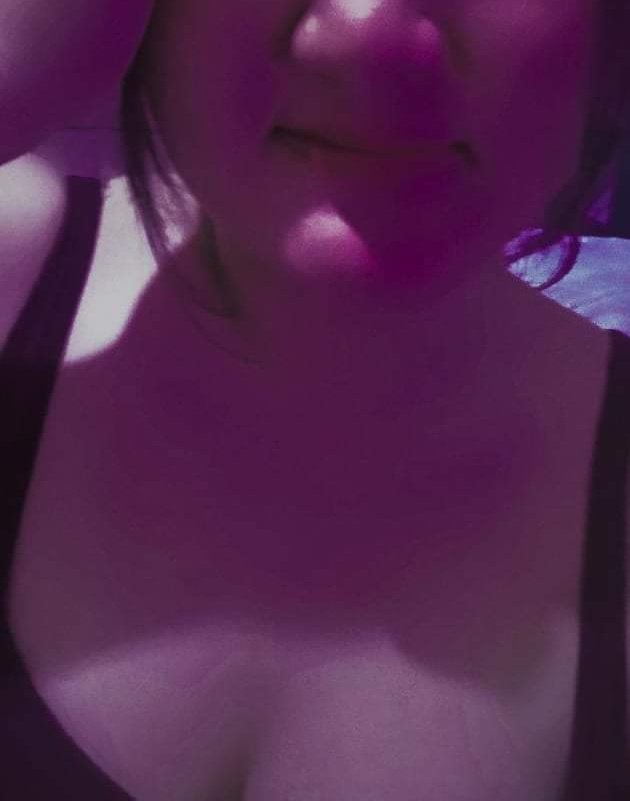 คนมีแฟนเค้าทำไรกันครับ คนโสดอย่างผมอยู่ไม่เป็น🤗 ดูได้ไม่มีคนยัง🙈🤭