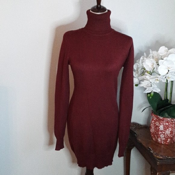 poshmarkleckzee's tweet photo. So good I had to share! Check out all the items I'm loving on @Poshmarkapp from @radames40003789 #poshmark #fashion #style #shopmycloset #btween #pattyboutik #xappeal: https://t.co/kDsvAgadQd https://t.co/fKoQEMIDw1