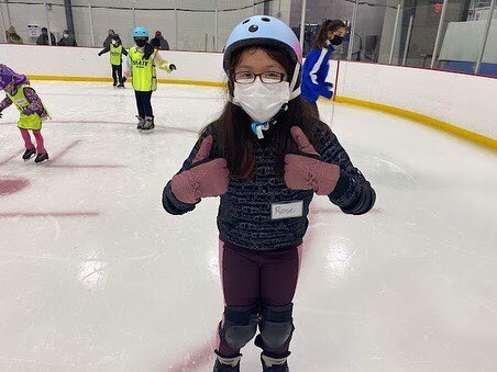 ChicagoHOYB's tweet photo. Another great week of skills and drills for Hockey On Your Block! Want to improve while having fun? Use the link in our bio to register for the next on ice class.
#hoyb #hockeyonyourblock #chicagoyouthfoundation https://t.co/BN9JvCtnnm