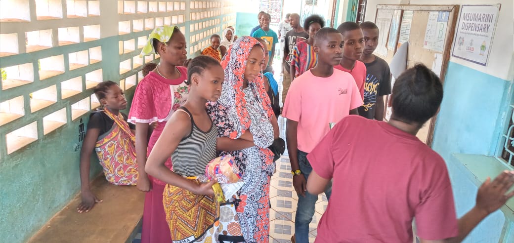 RisingWinners's tweet photo. Facilitating meaningful engagement of young people and exposing them to the services procedures at health facilities is a great opportunity to improve access of health services by young people in Kilifi County #LeaveNoOneBehind #mentalhealth Thank you @DOHkilifi https://t.co/ptiMc7HEB9