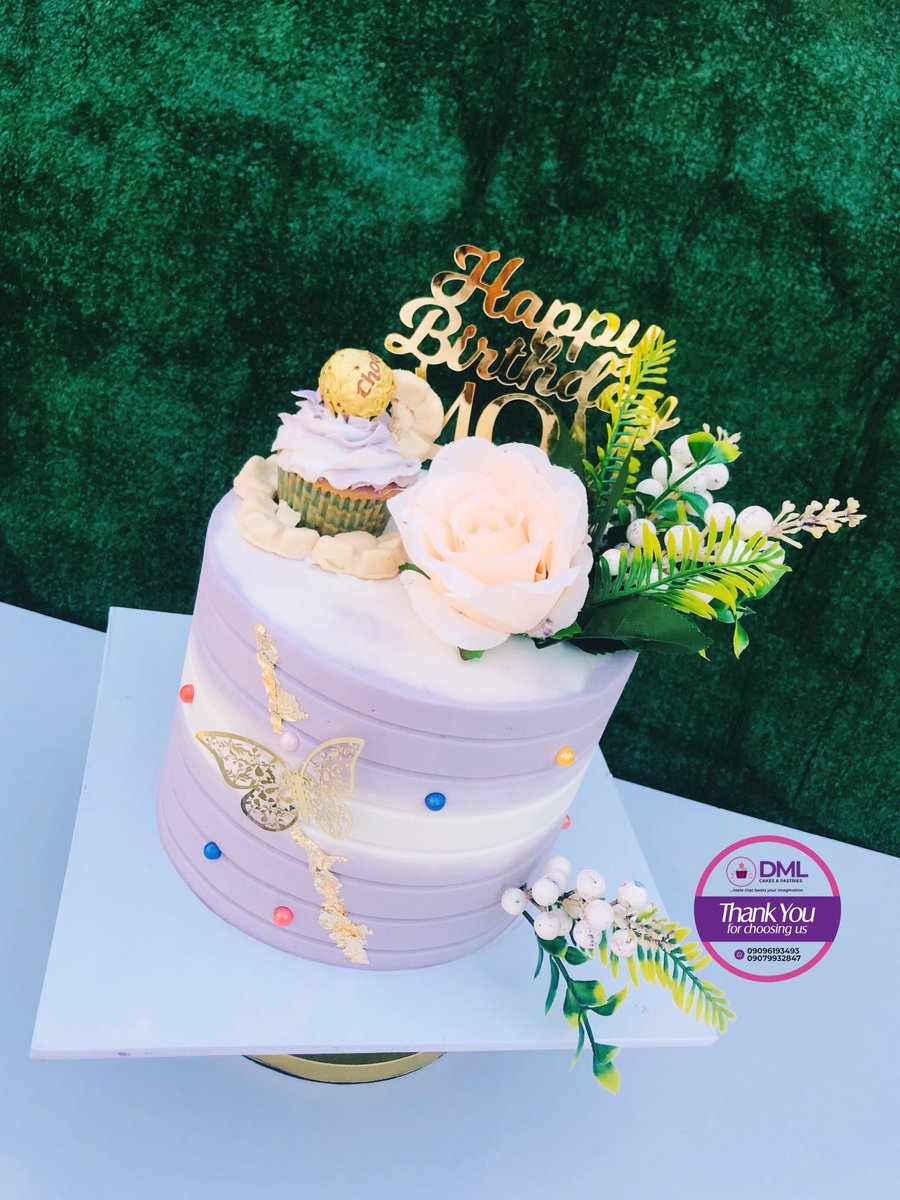 DmlStores's tweet photo. We’re in the business of making mouth watering cakes🤤😍..Delivery within ilorin,ogbomosho,oyo,osun,ibadan,ogun and Lagos state... https://t.co/EMPEDacXTX