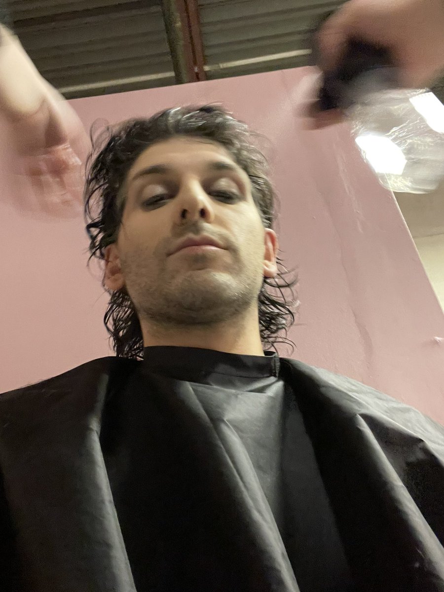 TheRealAngieV's tweet photo. 🟢New session cut-hair styling and makeup for artist @SamLouisMusic using the best @RandCoHair. New single on the way. Always a pleasure working with this champ. 🏅 #NoMoreRunning #SamLouis #sessionstylist #DyeMannequin #R+Co https://t.co/XzlHfleTGH