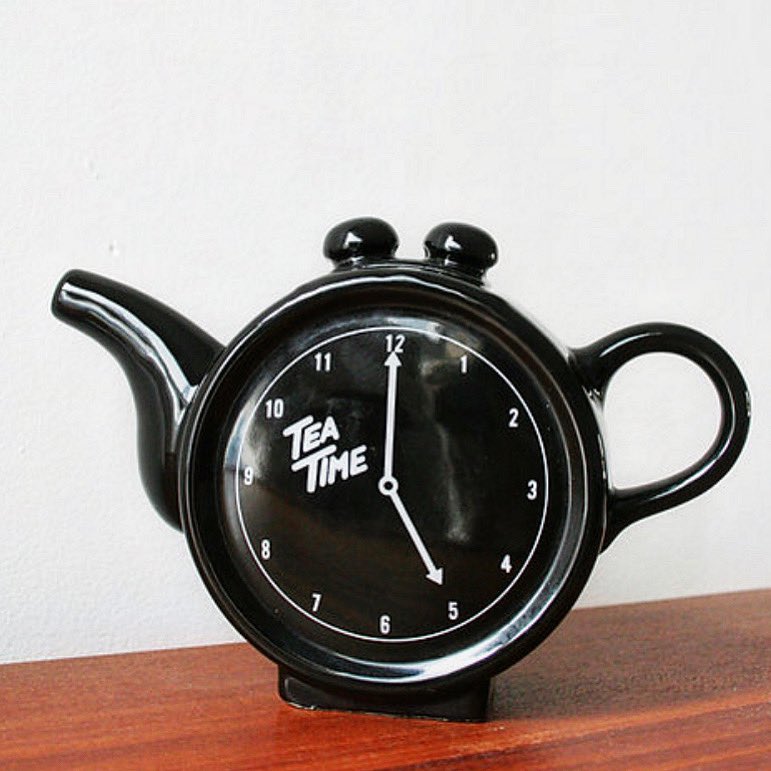 Copious amounts of tea, coffee and hot chocolate getting me through what feels like the longest and most January-ish January EVER! whatalicefound.co.uk/product-page/v…