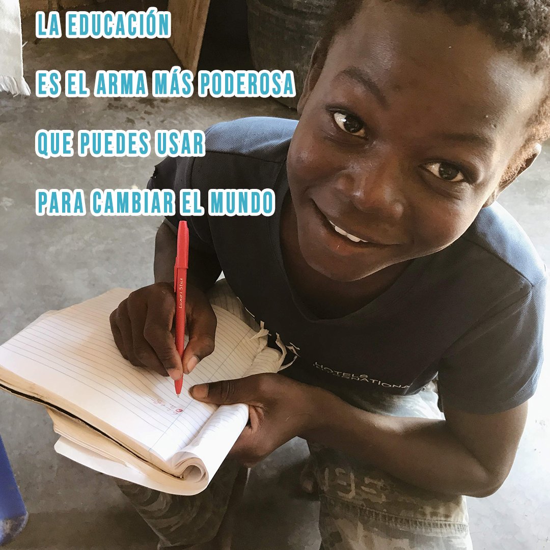 sonrieycrece's tweet photo. Esta semana se celebra el día internacional de la educación y queremos recordar las palabras de Nelson Mandela https://t.co/ugazjAiizh