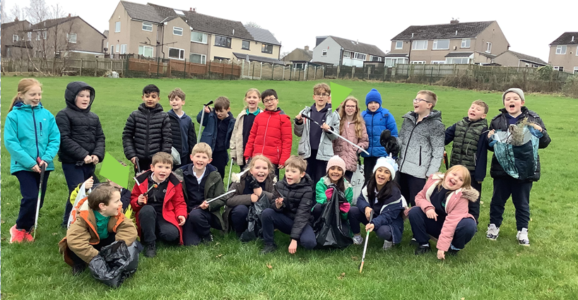NessfieldSchool's tweet photo. Yesterday, Elder class completed a litter pick within the school grounds to help keep their local community clean and tidy. They were very shocked with the amount of litter that has been dropped and blown into their school.
#litterpick #ourlocalcommunity #wecare https://t.co/6KvW3vyZn6