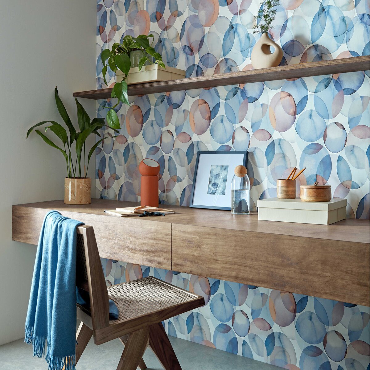 Launching next week! Honesty in opal blue from the new Essence Collection.

#1838wallcoverings #newcollection #wallpaper #interiordecor #interiordesignideas #homeoffice
