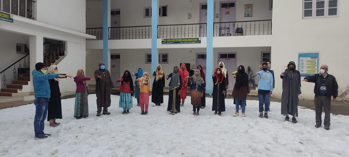 Anwar2504's tweet photo. 12th National Voters'Day Celebrated at Model Higher Secondary School Sawjian Poonch.
@PoonchDm @diprjk @EduMinOfIndia @DsejMedia @CEOPOONCH https://t.co/lqfXgvNCU1
