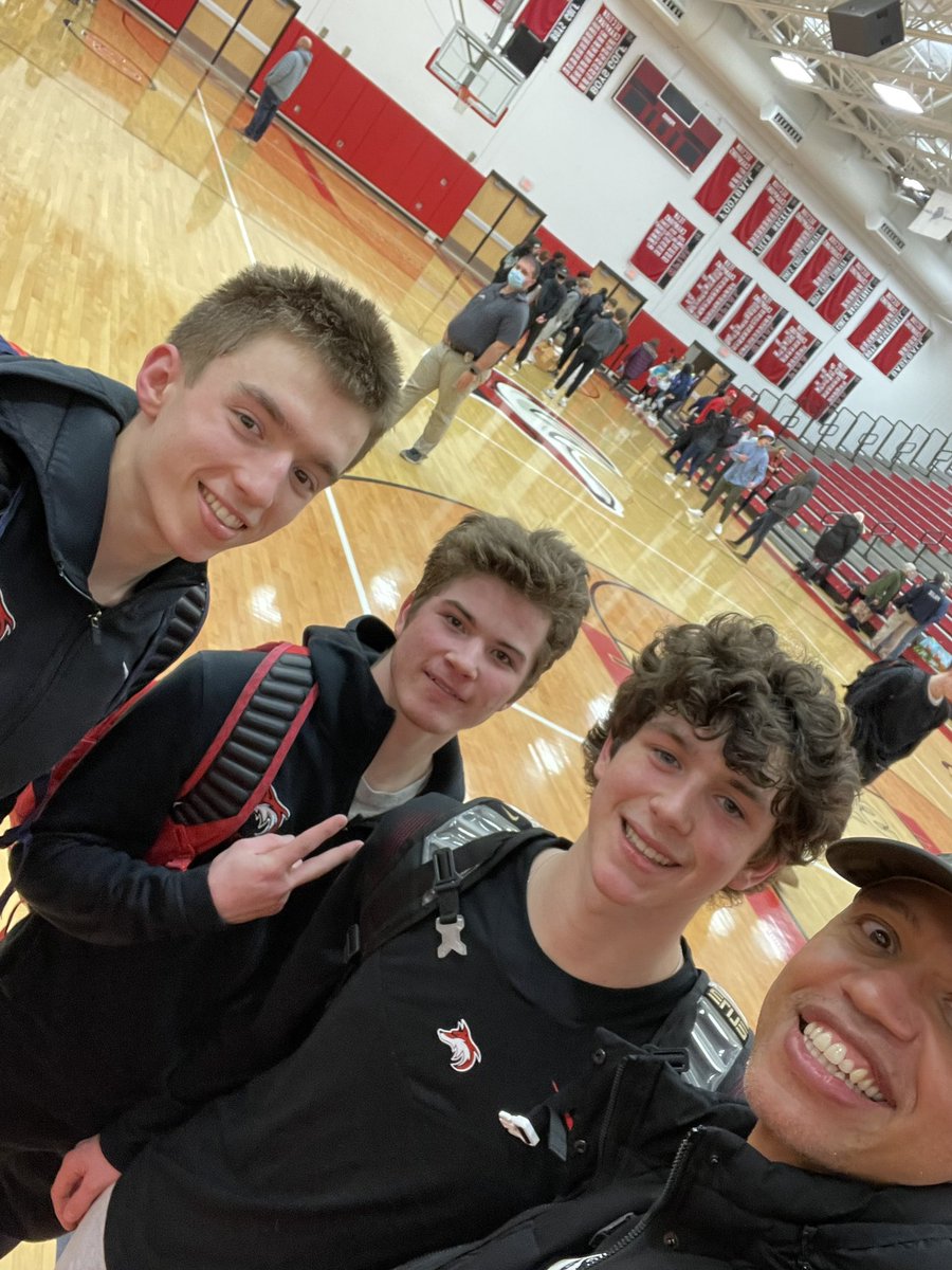 PK Flash boys were awesome tonight!!
JP Dockey 19pts, Jake DeMotte 12pts and the ultimate glue guy, Russell Fenton 6pts and every big play you can imagine!  Knock off a super talented Bishop Canevin team! #LeadFromTheFront