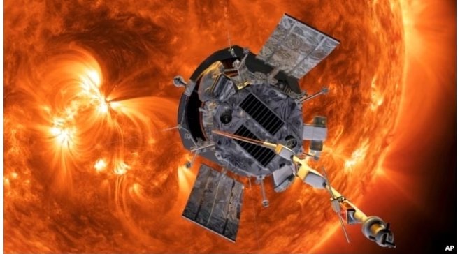 Shaurya20166912's tweet photo. The American space agency NASA says a spacecraft has entered the sun's outermost atmosphere for the first time
In the first @NASA spacecraft #parkersolarprobe 'touches' sun
where the temperature intensity is up to 2M-degree Fahrenheit.
#NASAScience #TEMPERATURE 
(it's a big deal) https://t.co/YshHosXudD