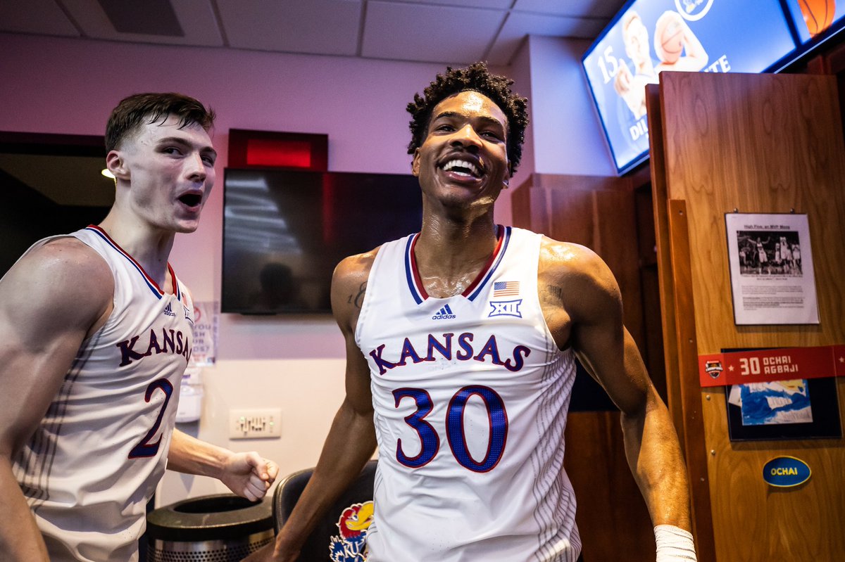 KUHoops's tweet photo. ROCK CHALK FOREVER https://t.co/H0K1HgEZ33